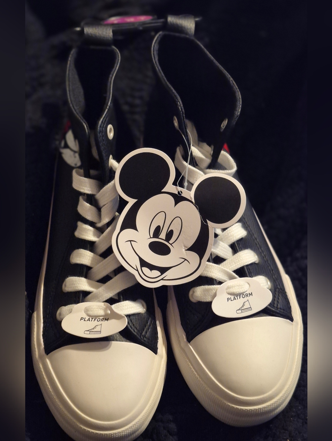 Bnwt Mickey Mouse High Top Sneakers